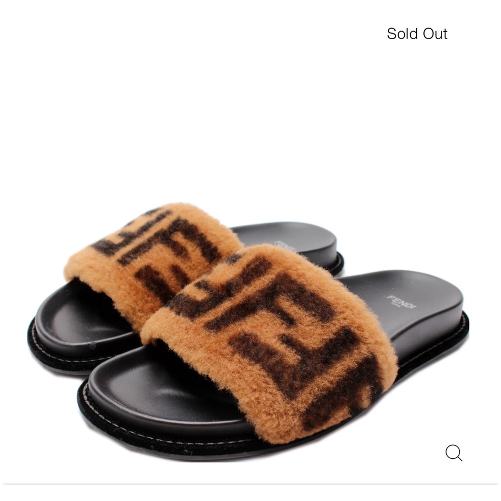 FENDI Shearling Slides/Sandals SIZE 38 EU - Picture 1 of 16